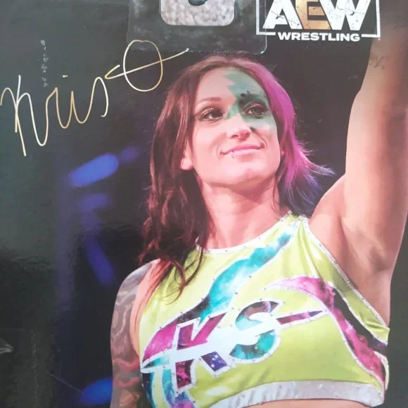 Kris statlander - Picture 3 of 6